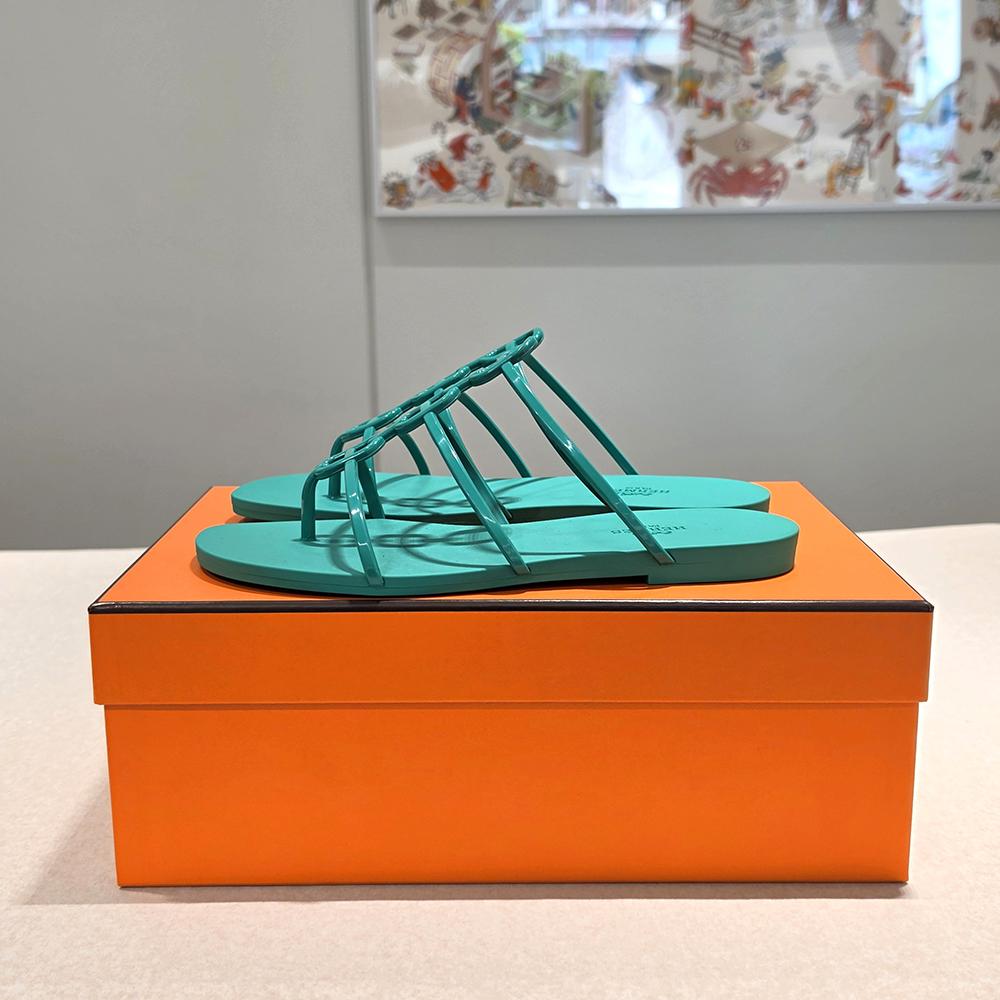HERMES Women’s Mikonos Sandals Vert Tourmaline Mint Slides