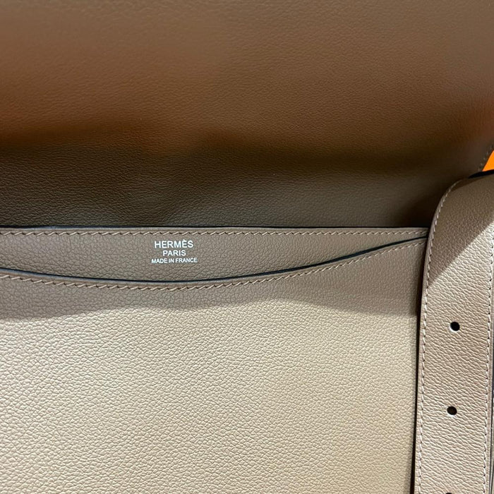 HERMES Etoupe Leather Steve Light Junior Messenger Crossbody Bag