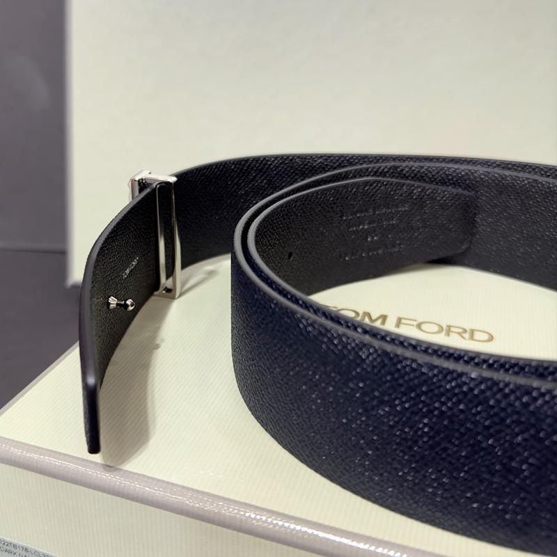 TOM FORD Men’s Reversible T Buckle Leather Belt Navy/Black