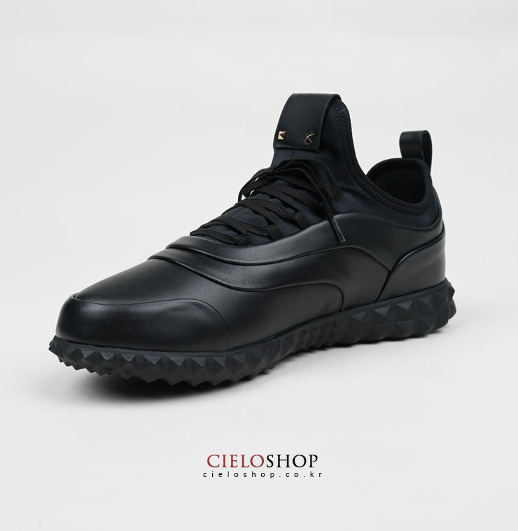 VALENTINO Black Rockstud Bodytech Techshock Low-Top Sneakers