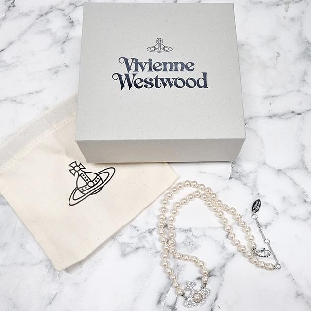 Vivienne Westwood Olympia Pearl Necklace