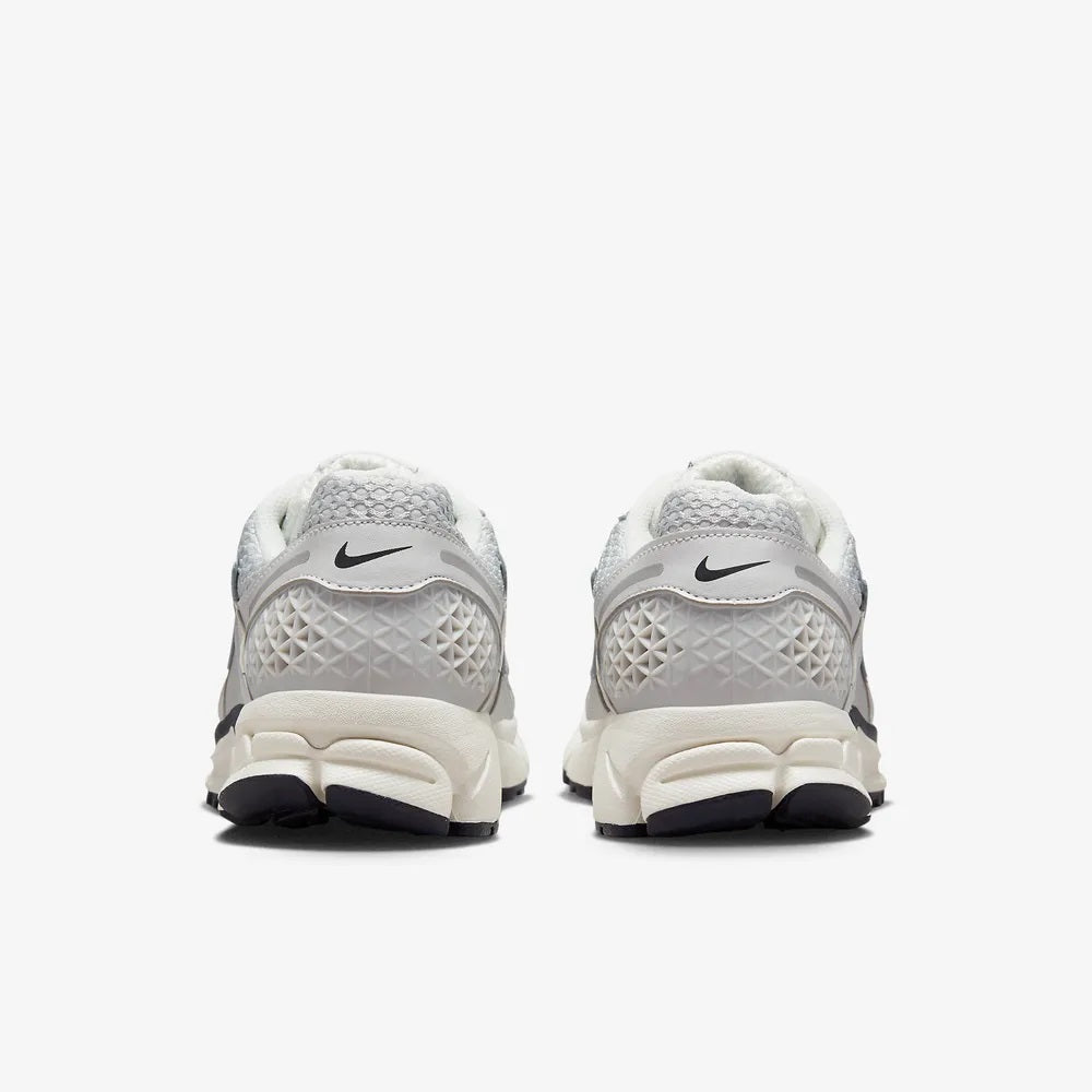 Nike Photon Dust Metallic Silver Zoom Vomero 5 Women’s Low-Top Sneakers
