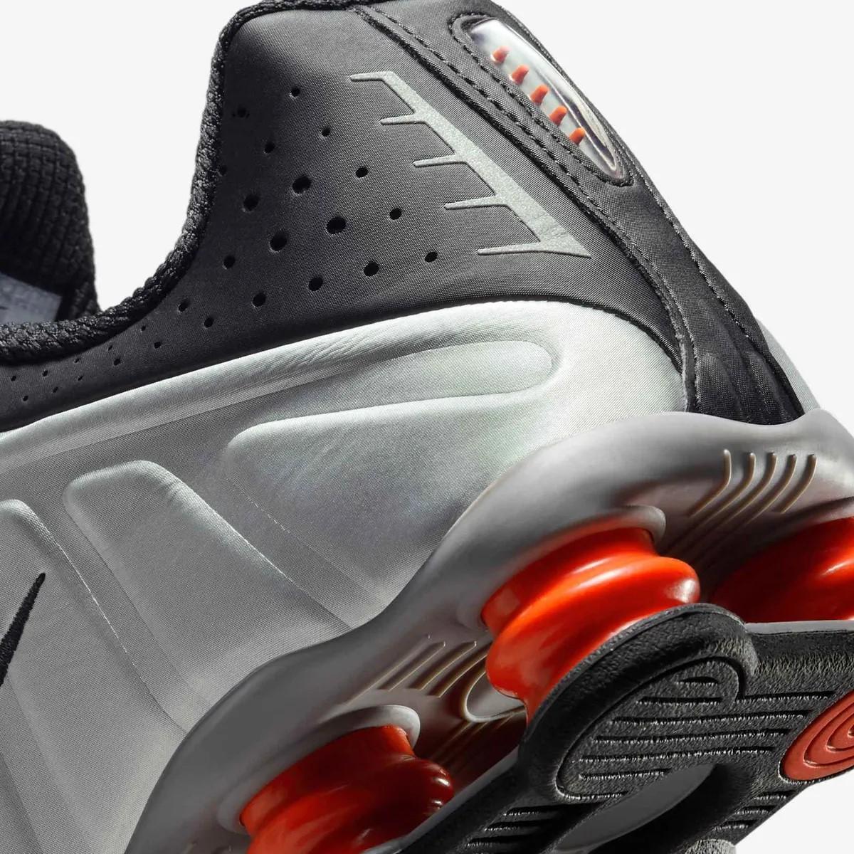 Nike Shox R4 Metallic Silver Black Red Low-Top Sneakers