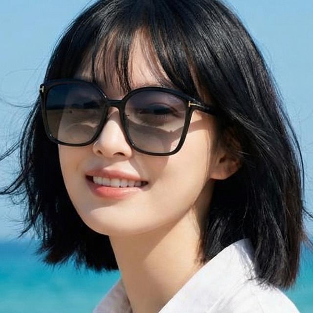 TOM FORD Acetate Square Sunglasses Asian Fit Oversized Unisex TF1054K 01B