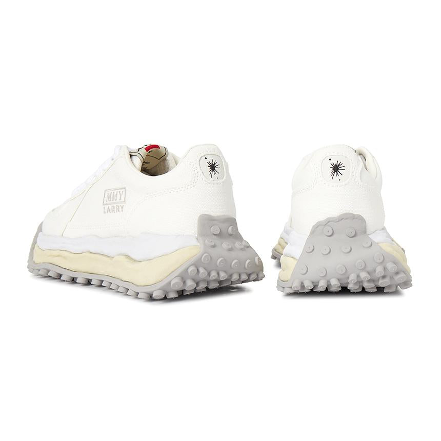 Maison Mihara Yasuhiro Larry Original Sole Unisex Low-Top Sneaker A14FW704 WHITE