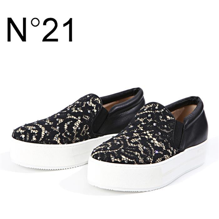 N˚21 Black Lace-Trim Slip-On Sneakers