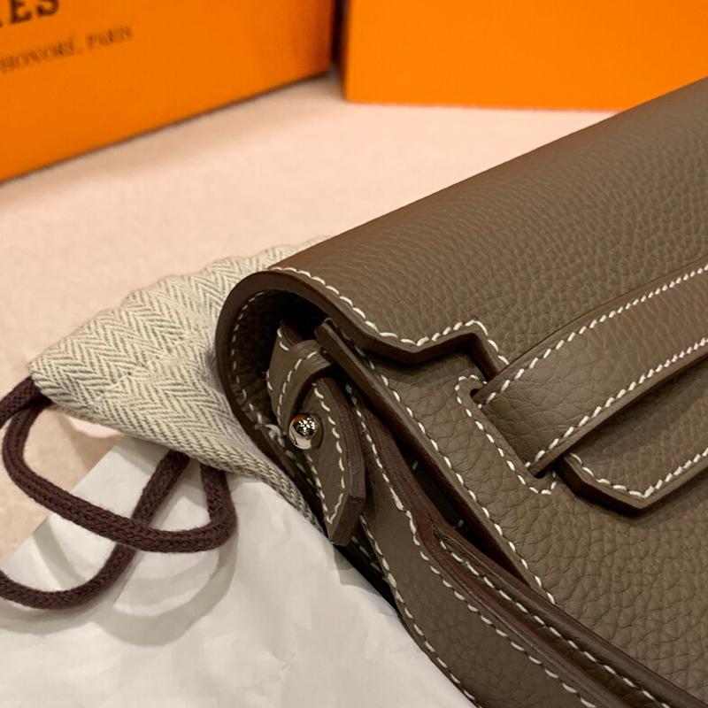 HERMES Etoupe Monochrome Kelly Depeches 25 Leather Pouch
