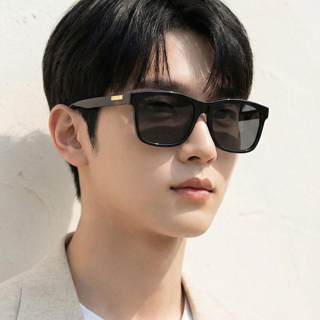 GUCCI Black Acetate Asian Fit Unisex Sunglasses