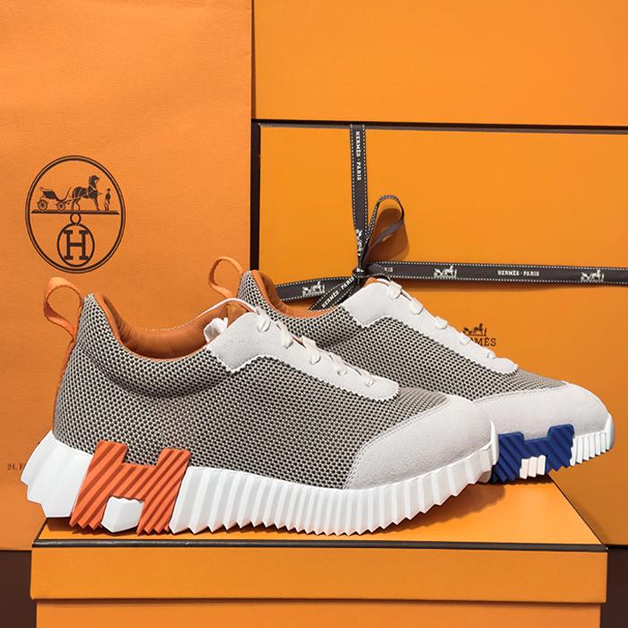 HERMES Beige Suede Bouncing Sneakers Blue Orange Two-Tone Low-Top