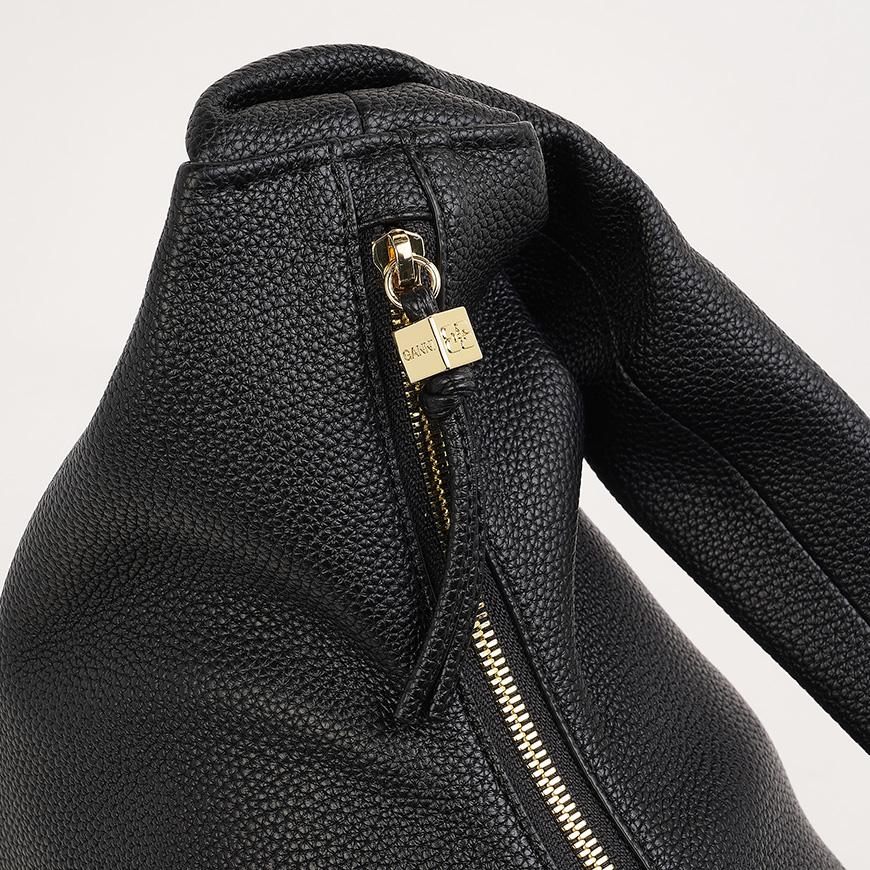 GANNI Women's Grained Leather Medium Hobo Bag A6981 099