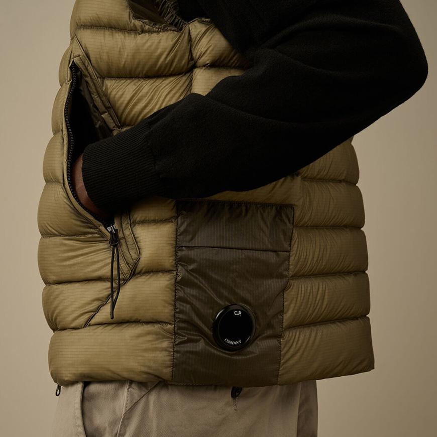 CP Company Men DD Shell Puffer Vest 19CMVE703A 110416A 356