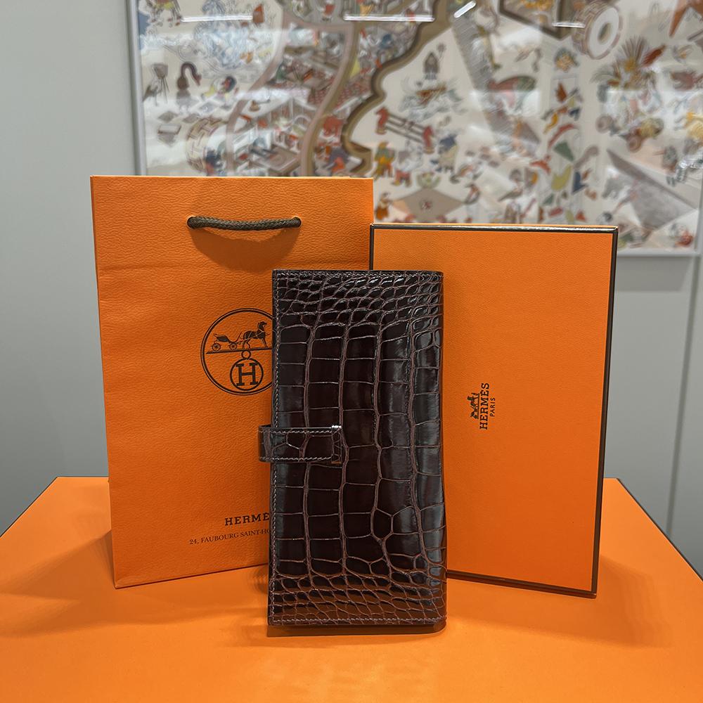 HERMES Deep Brown Shiny Alligator Long Wallet Silver Hardware
