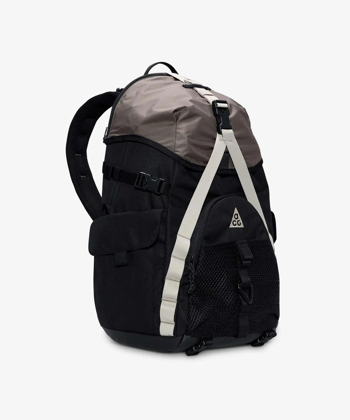 Nike ACG Daymax Backpack 25L Black
