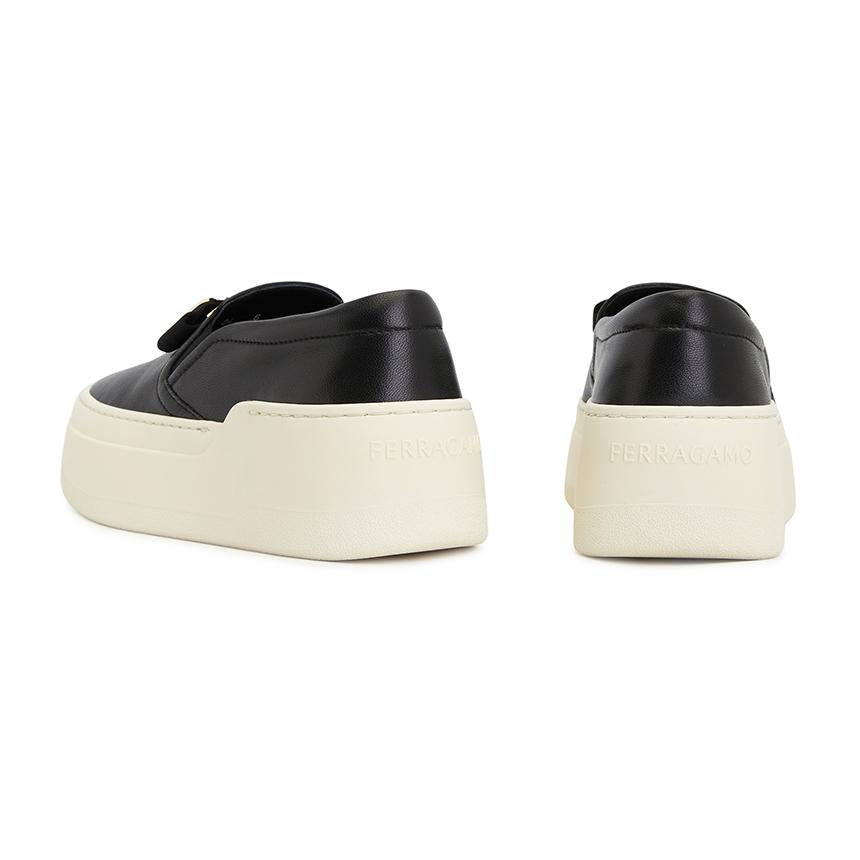 Ferragamo New Vara Women’s Slip-On Crystal Nero Pumps/ Slingback Heels