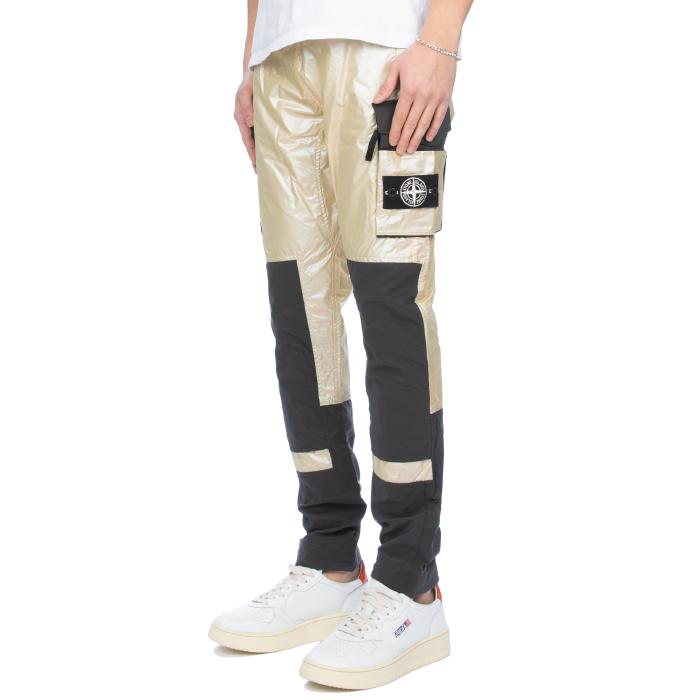 STONE ISLAND Nylon Metal Cargo Pants with Logo Patch 6915315M1 V0038