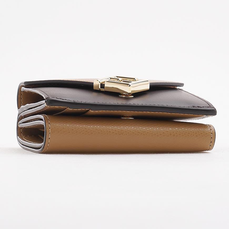FENDI Women’s FF Diamond Small Bifold Wallet Leather Brown