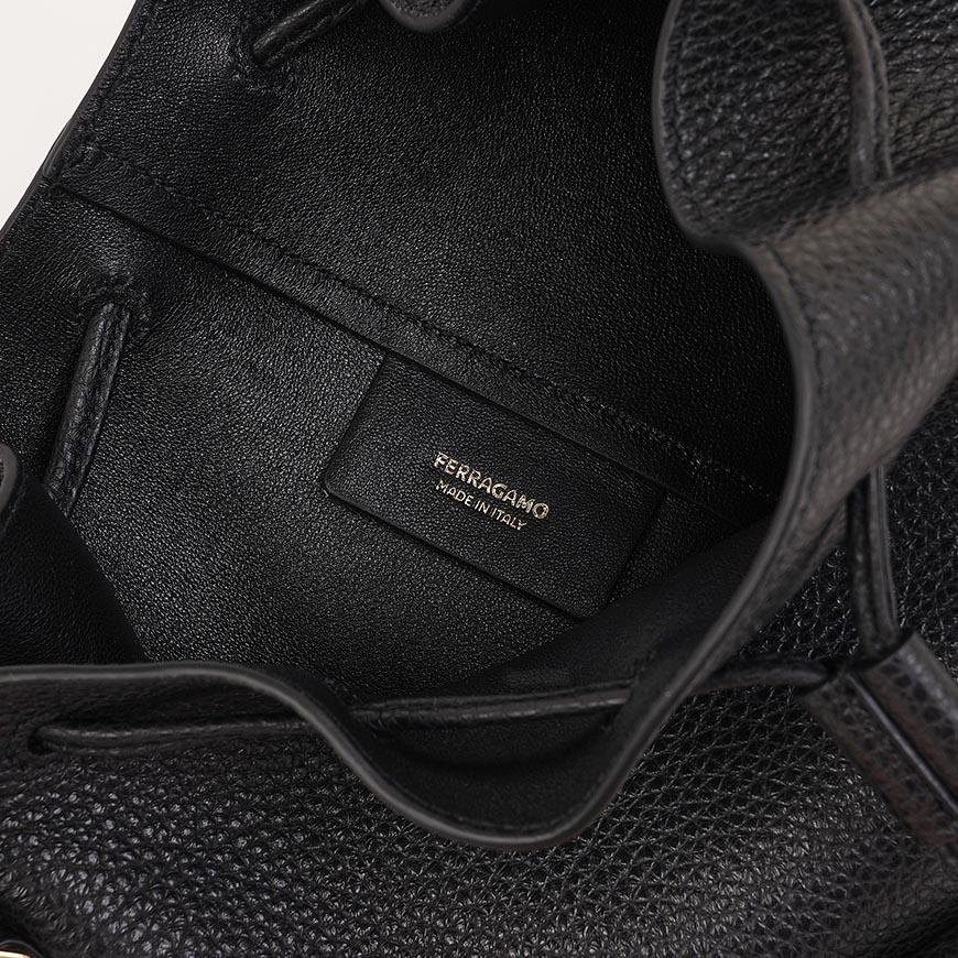 Ferragamo Women’s Hug Multi-Pocket Bucket Bag Black Leather