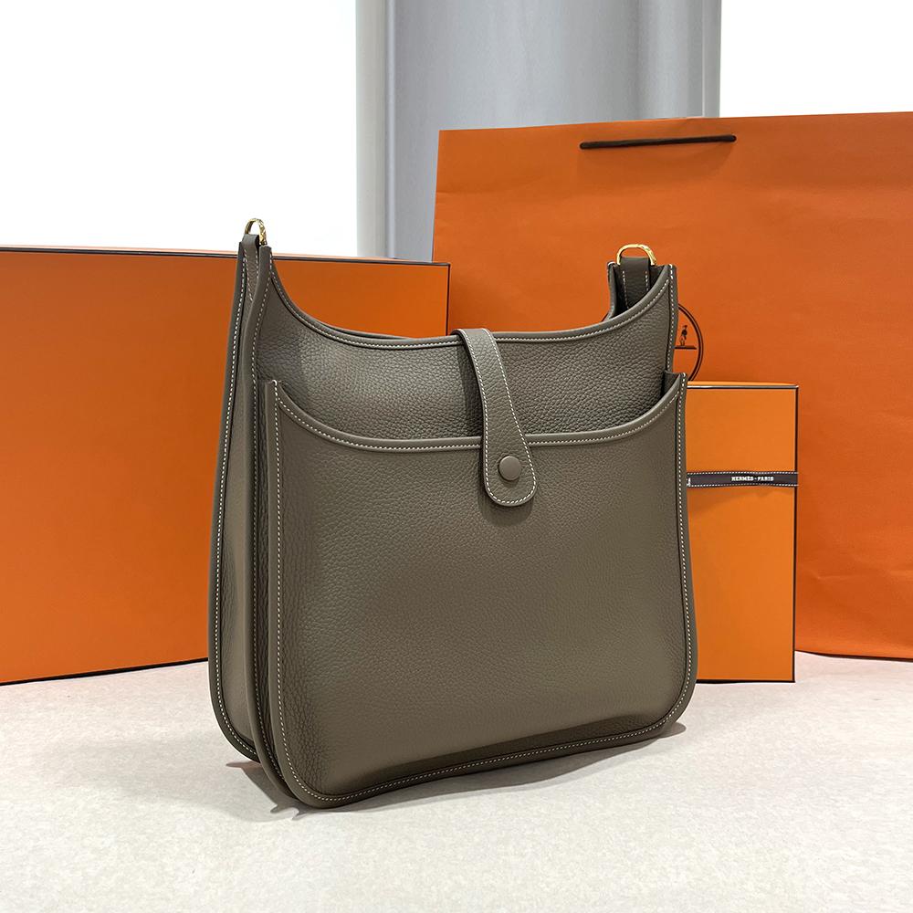 HERMES Etoupe Leather Evelyne 33 Crossbody Bag Gold Hardware