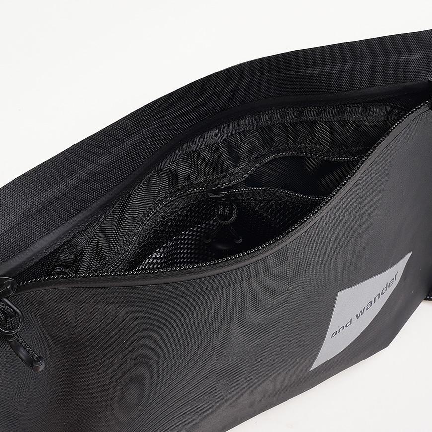 and wander Waterproof Sacoche Crossbody Bag Unisex 5746975312 010