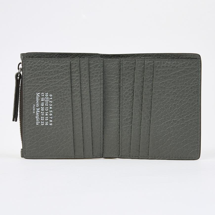 Maison Margiela Men’s Leather Bifold Wallet with Signature Stitch Black