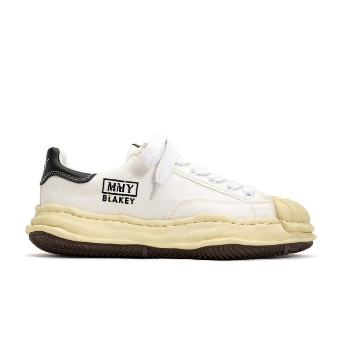 Maison Mihara Yasuhiro Blakey Low-Top Sneakers White