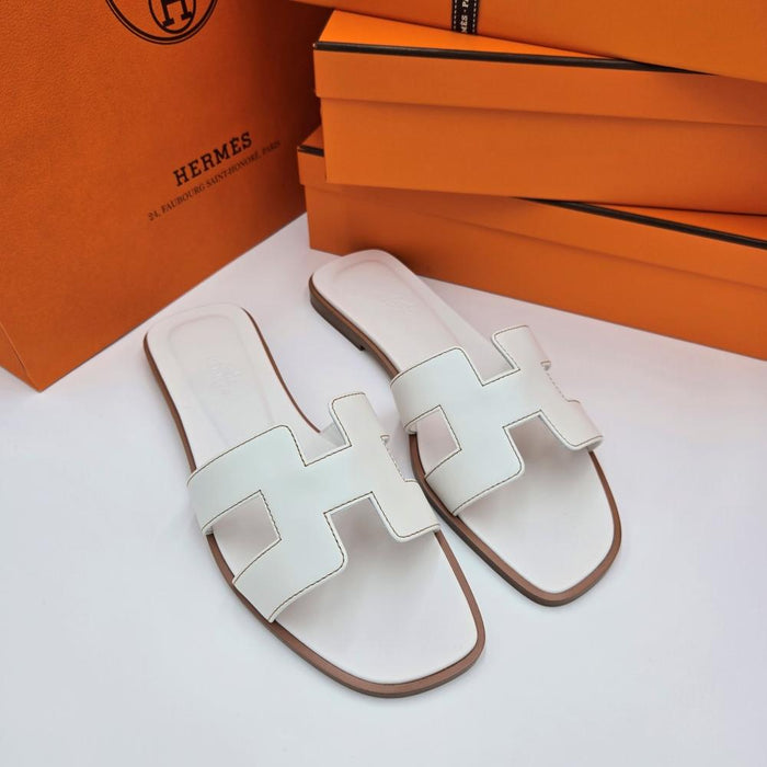HERMES Oran White Leather Women’s Sandals