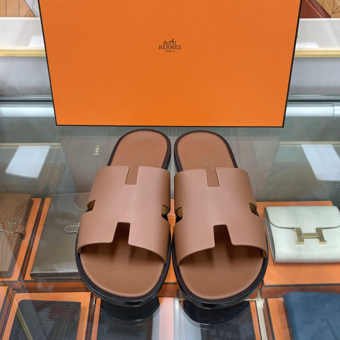 HERMES Izmir Slippers Gold Leather Men’s Slides H041141