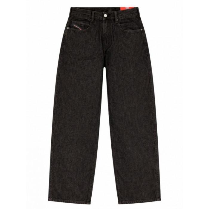 DIESEL Relaxed Fit 1997 Denim Jeans for Men A18033 09N25 02