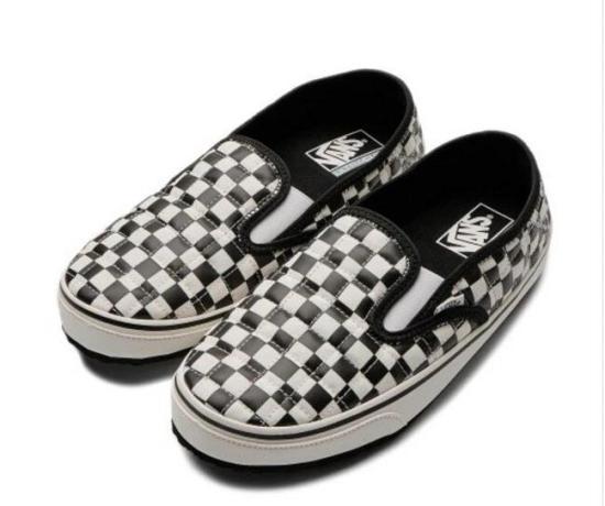 Vans Classic Low-Top Sneakers Men’s White Canvas Shoes VN0A4UWOIB81 DOM