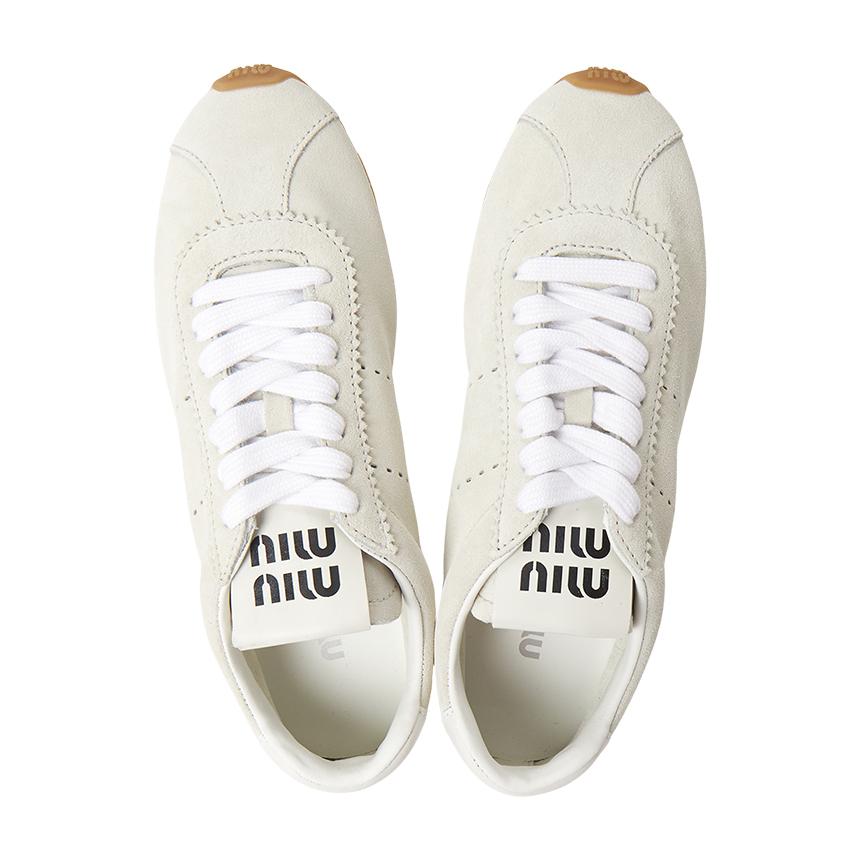 Miu Miu Plume Women’s Low-Top Sneakers Black Leather