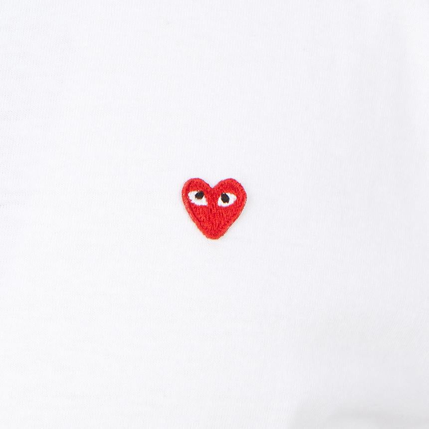 Comme des Garcons Small Red Heart Patch Unisex Short Sleeve T-Shir AX T304 051 2