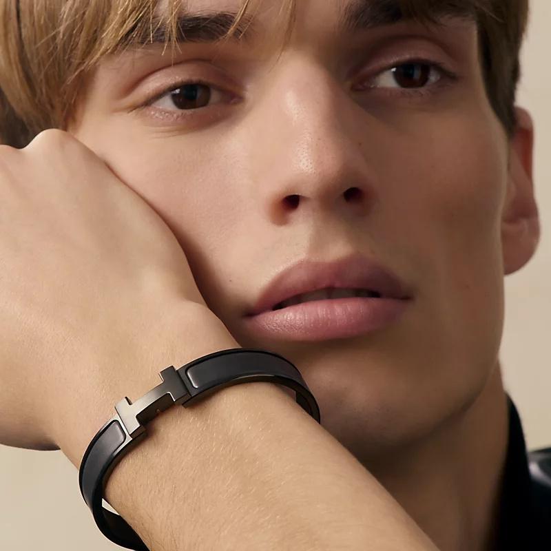 HERMES So Black Enamel Click H Bracelet Men’s Black Jewelry