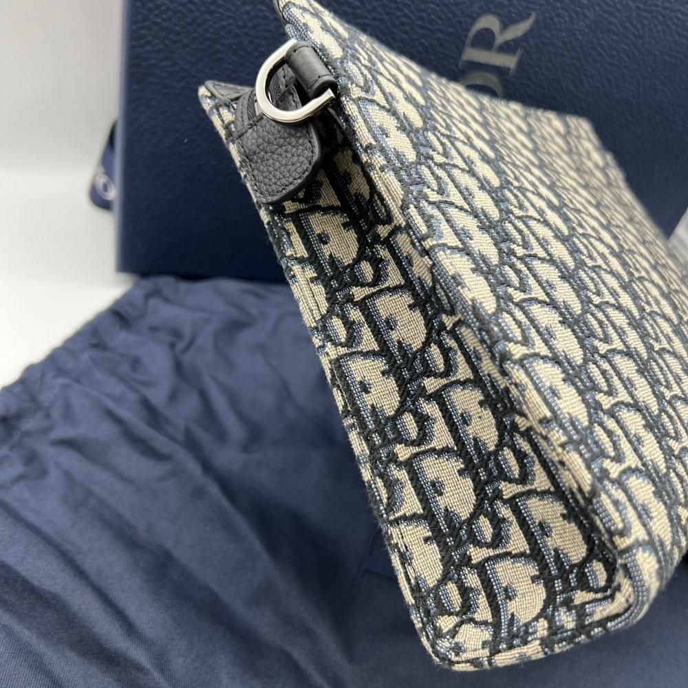 DIOR Beige Black Oblique A5 Triangle Pouch Men’s Clutch Bag 2ESCA483YKY H05E
