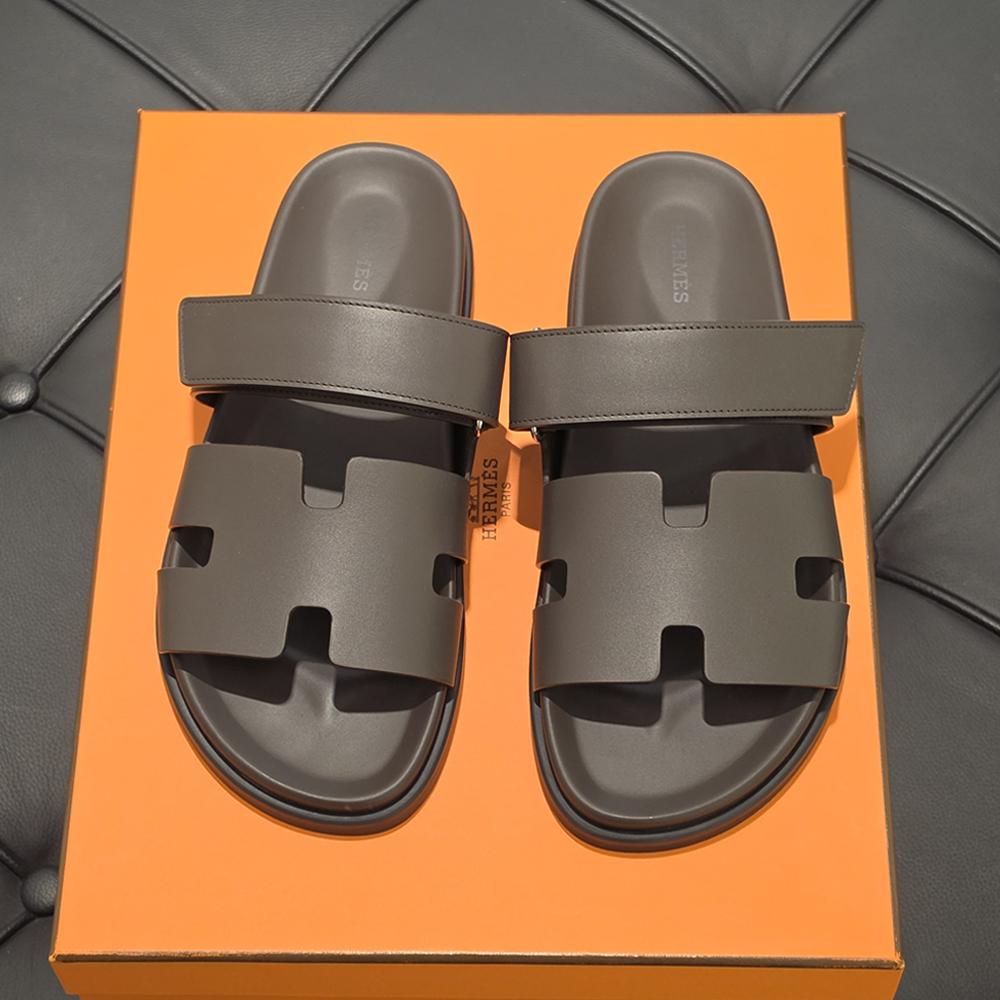 HERMES Men’s Chypre Sandals Brown Ebene Leather