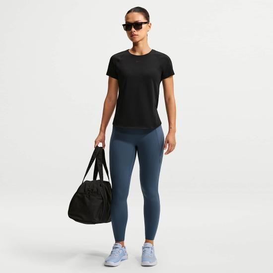 Nike Womens Short Sleeve T-Shirt IO9961 010 DOM