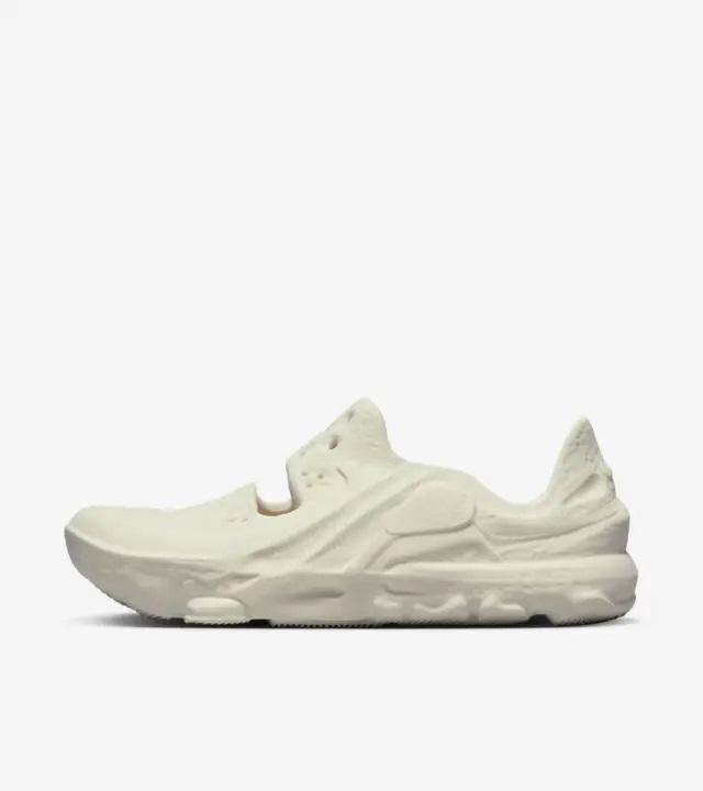 Nike ISPA Universal Natural White Low Top Sneakers