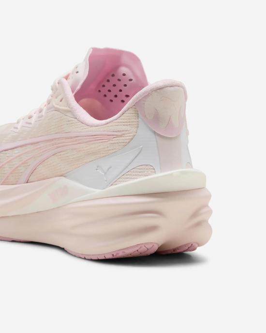 PUMA Deviate Nitro 4 Women’s Running Sneakers 312124 15 DOM