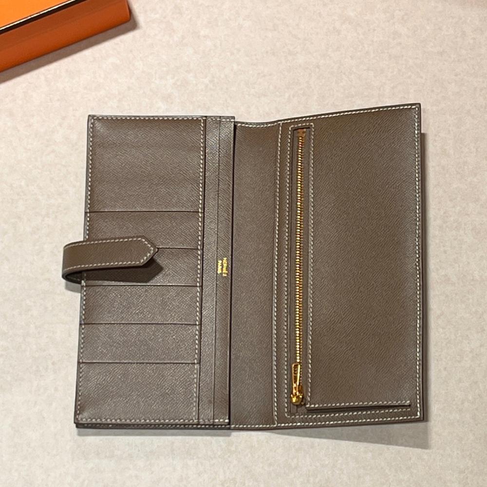 HERMES Beaun Long Wallet Etoupe Leather Gold Hardware Unisex