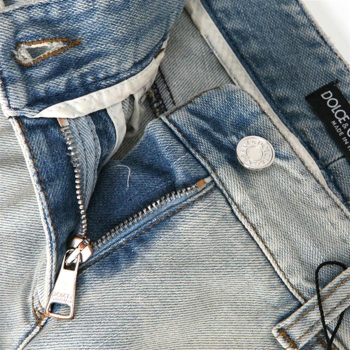 Dolce&Gabbana Light Wash Denim Jeans with Plate Detail