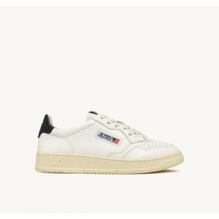 AUTRY Medalist Low Leather Sneakers