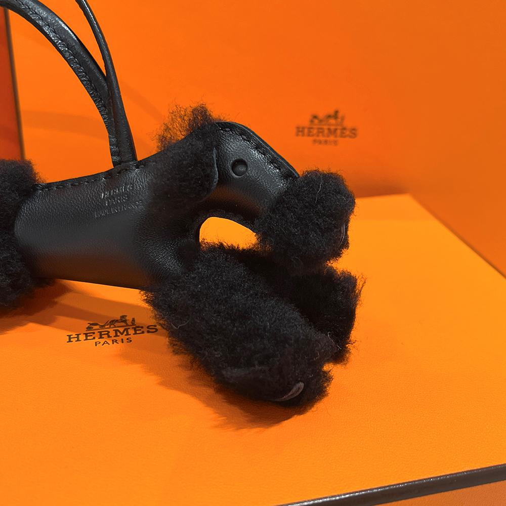 HERMES Merino Wool All Black Dog Charm Keyring Unisex