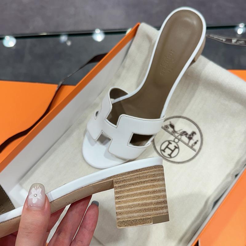 HERMES Oasis Classic White Calfskin Sandals for Women