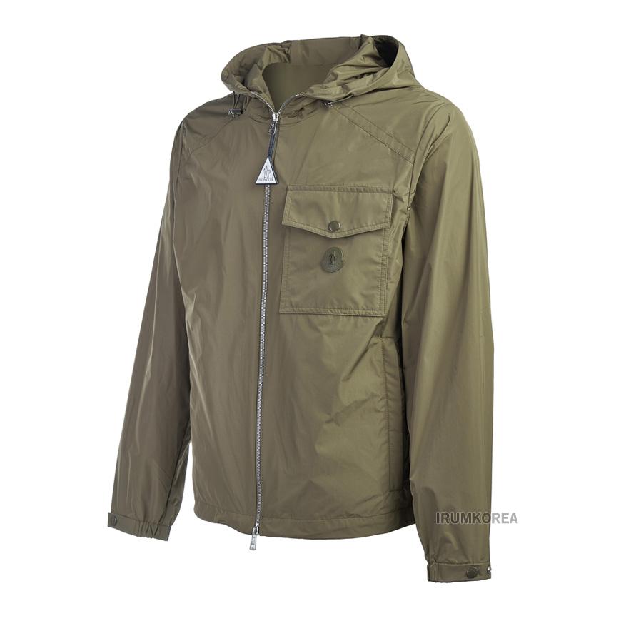 Moncler mens Fuyu windbreaker jacket 1A00195 549MF 82E
