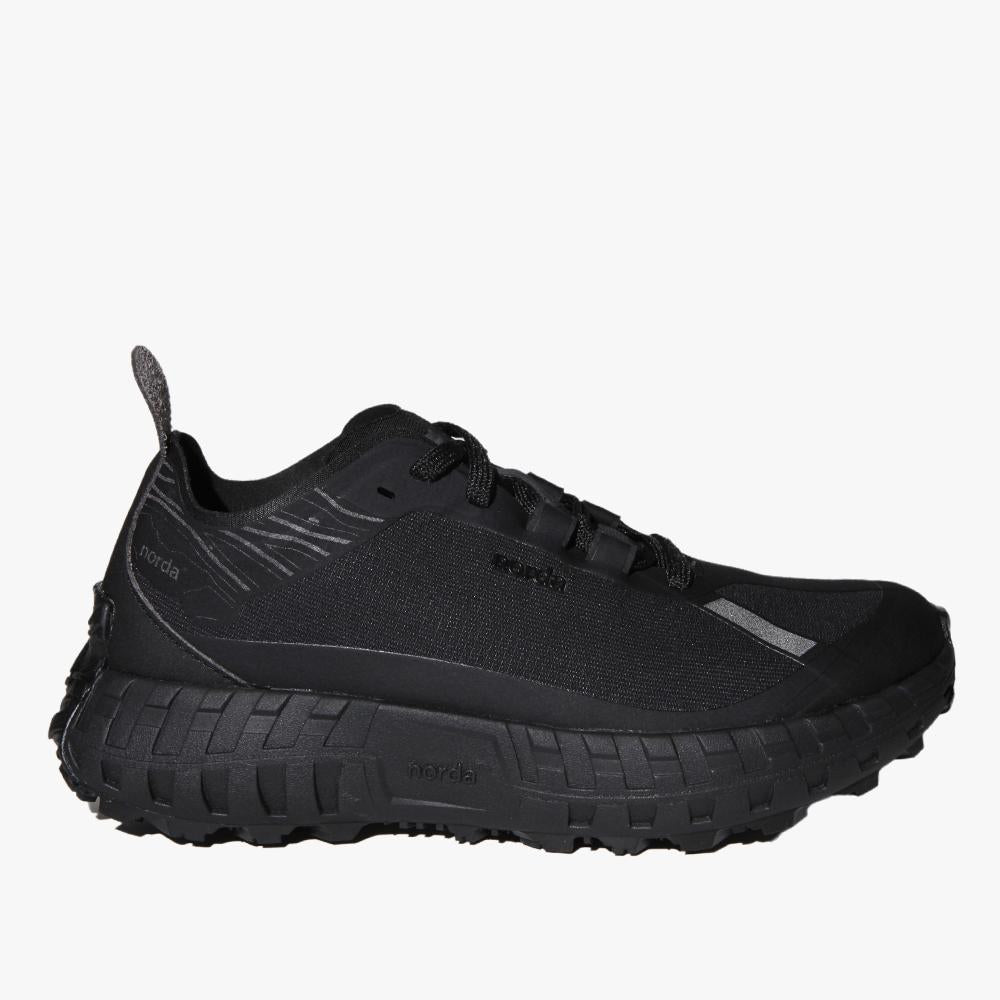 norda Stealth Black Low-Top Sneakers Women’s