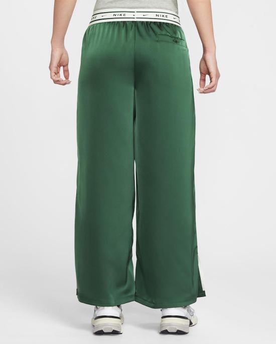 Nike Women’s Training Jogger Sweatpants Green