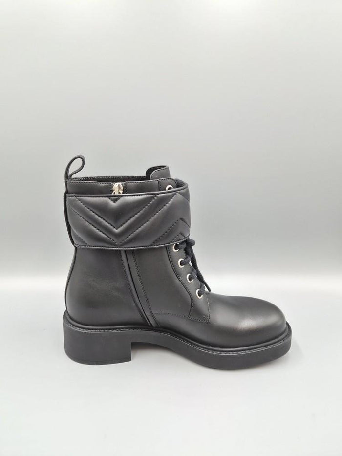 GUCCI Double G Black Leather Chelsea Ankle Boots 670397