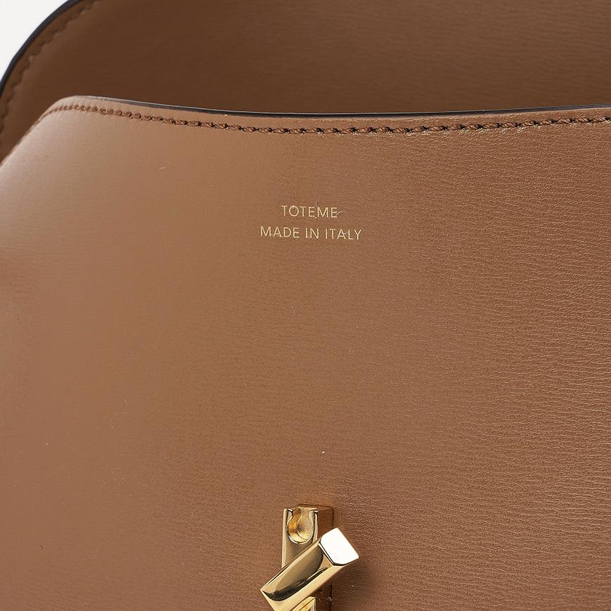 Toteme T-Lock Leather Clutch Bag for Women 234 WAL950 LE0025
