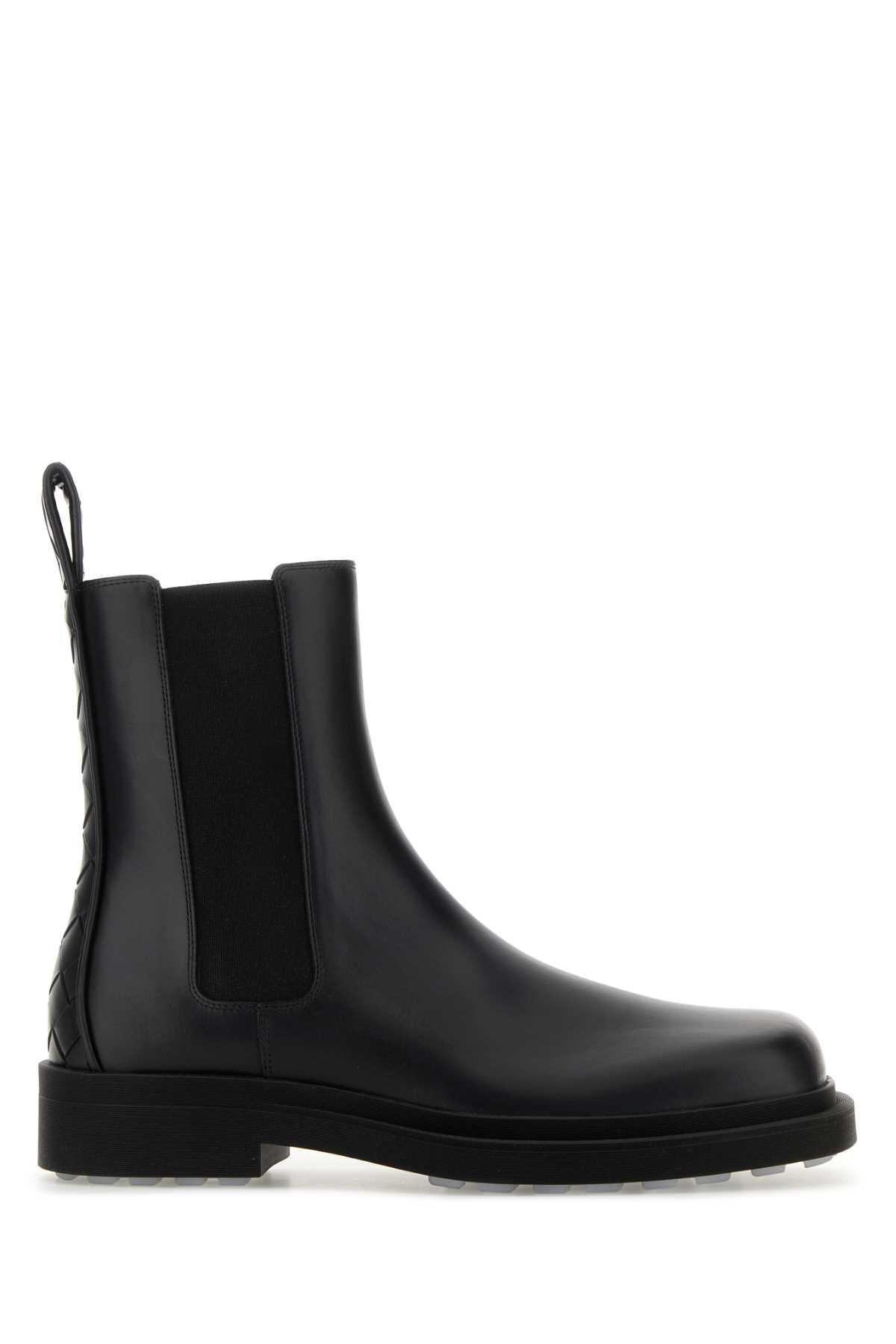 Bottega Veneta Black Leather Chelsea Boots for Men