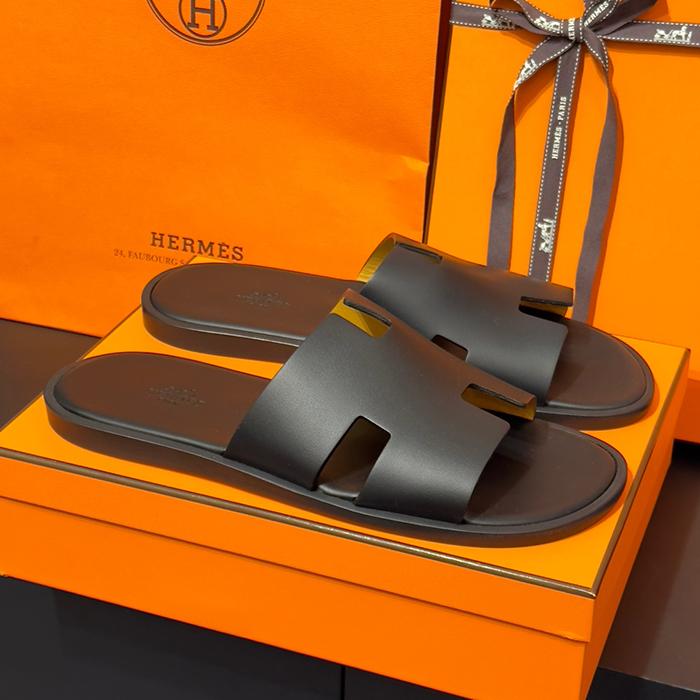 HERMES Izmir Calfskin Classic Black Sandals for Men