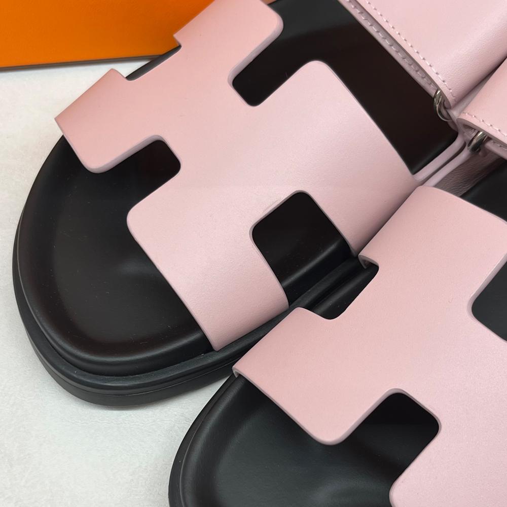 HERMES Rose Pink Chypre Sandals for Women